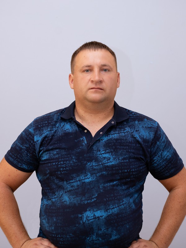 Мельник Анатолий Николаевич.